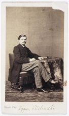 Kliknij aby zobaczyć obiekt pełnowymiarowy f006.jpg