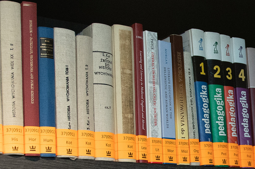 Zastosowanie Deskryptorów Biblioteki Narodowej w katalogowaniu publikacji z zakresu edukacji i pedagogiki