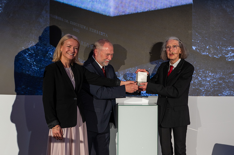 Anne Carson odebrała Międzynarodową Nagrodę Literacką im. Zbigniewa Herberta
